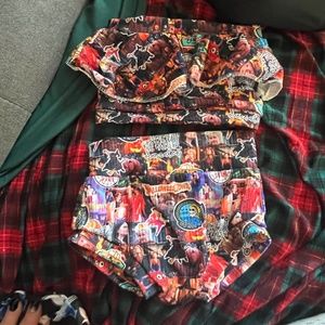 B 16     Small Shop Halloweentown Set